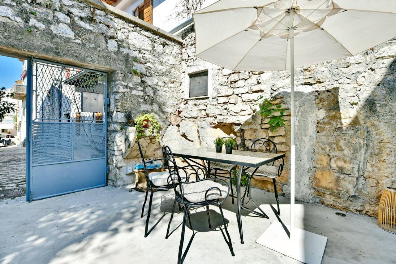 Pikarin Rooms B&B Врсар Экстерьер фото